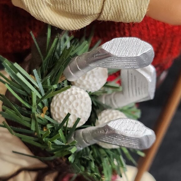 Holiday Treasures "Santas Hole in One" - Picture 8 of 9
